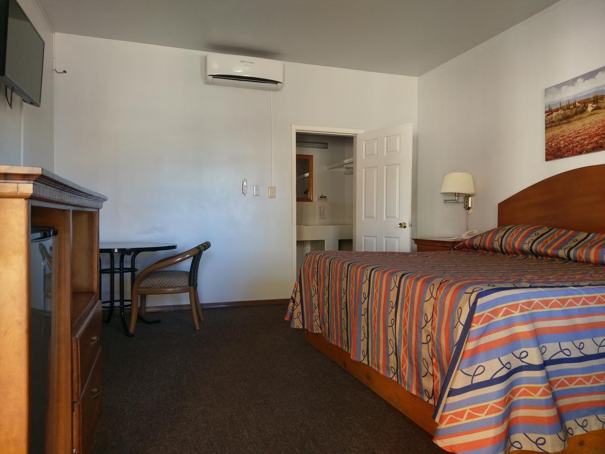 Hotel Del Camino Cuauhtémoc Exteriör bild